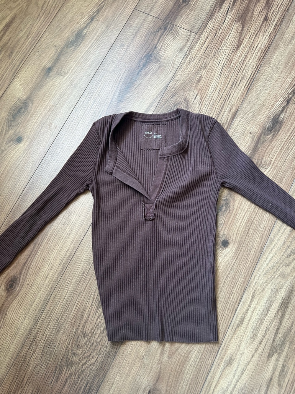 Aerie Brown Long Sleeve Ribbed Henley XS